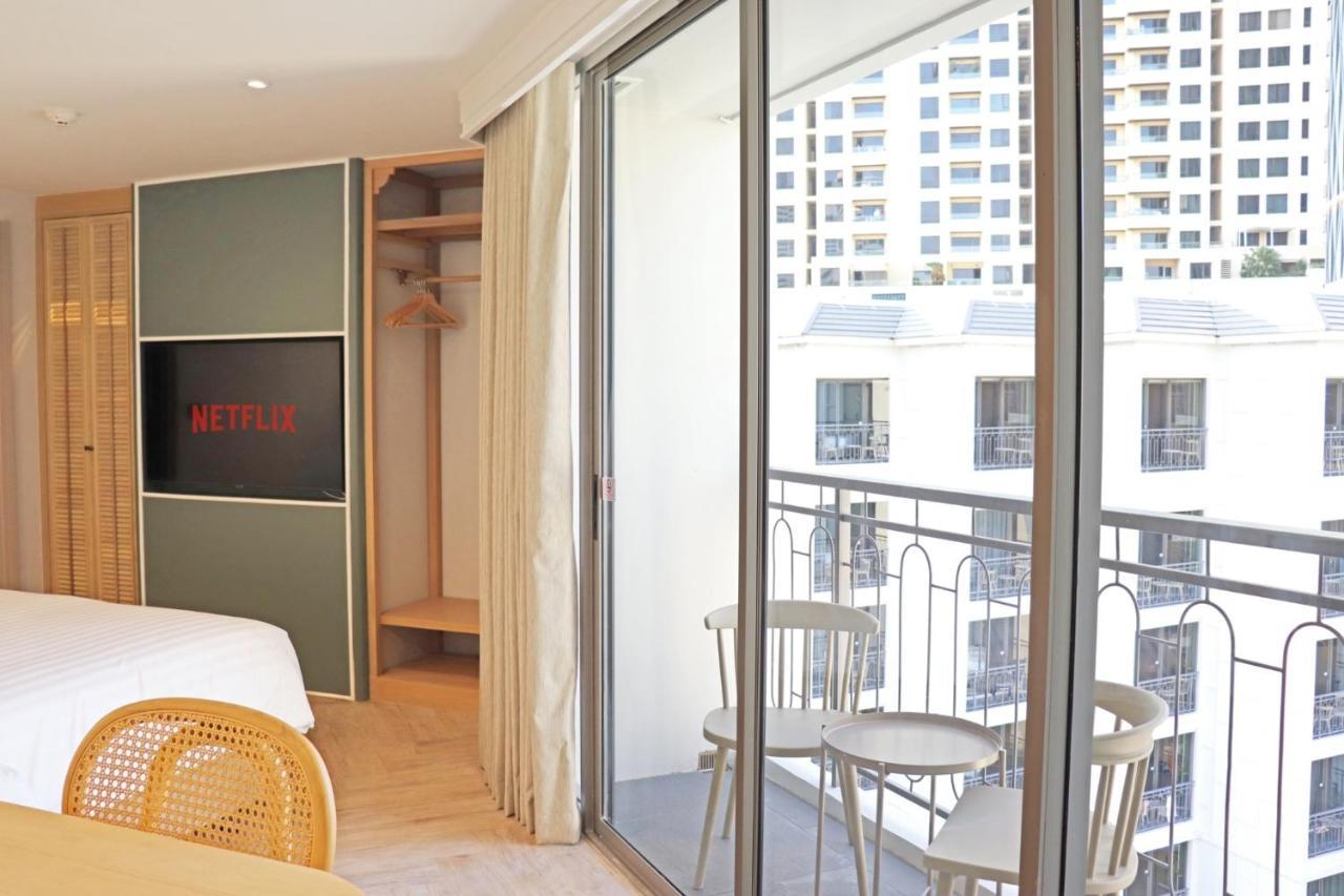 The Quarter Chaophraya By Uhg Hotel Bangkok Exterior photo