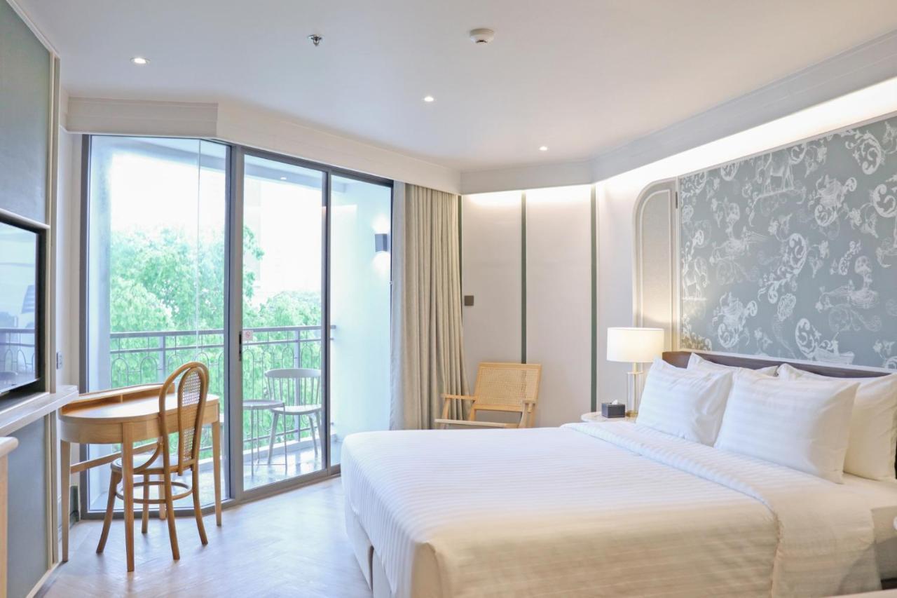 The Quarter Chaophraya By Uhg Hotel Bangkok Exterior photo